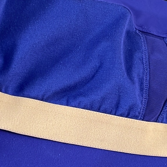 Lululemon Scoop Me Up Tank II Spry Blue (Royal) Size 10 Like New Excellent - Picture 13 of 16